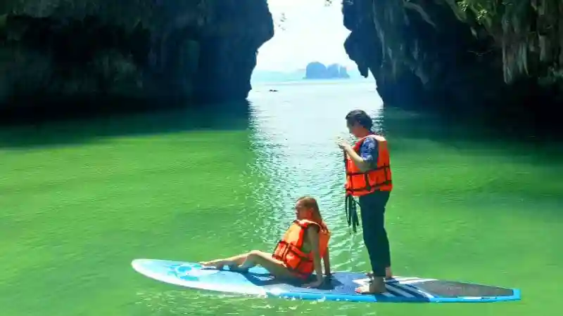 Krabi: Hong Island Sunset Tour & BBQ mit Longtail-Boot Bereitgestellt von Krabi: Hong Island Sunset Tour & BBQ by Longtail Boat