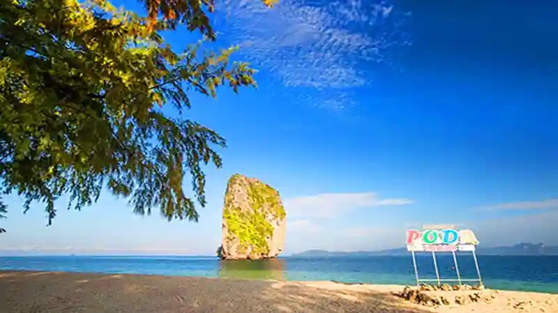 Krabi: Excursión de un día a 4 islas con snorkel en barco de cola larga o lancha rápida Operado por Anda Krabi Sea Tour