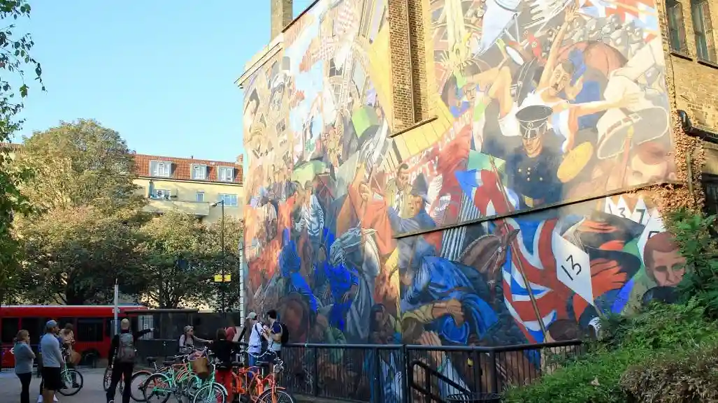 London: Secret London Bike Tour Provided by BrakeAway Bike Tours Limited
