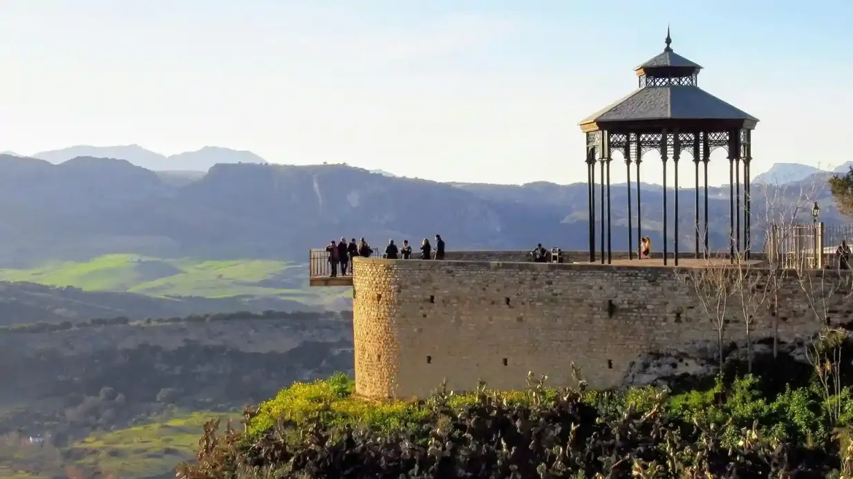 Ronda & Setenil de las Bodegas from Málaga: Guided Group Tour Provided by TRANSFERS AND EXPERIENCES S.L.