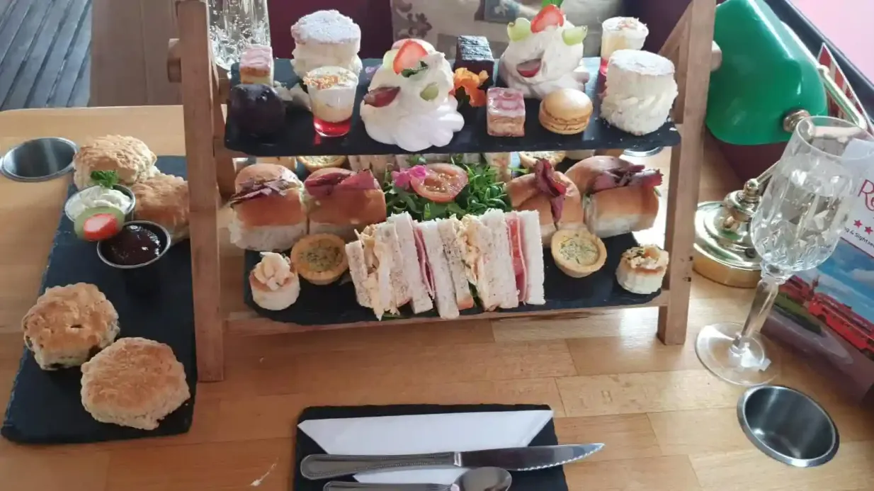 Merienda con té en Glasgow: Afternoon Tea o Gin Afternoon Tea