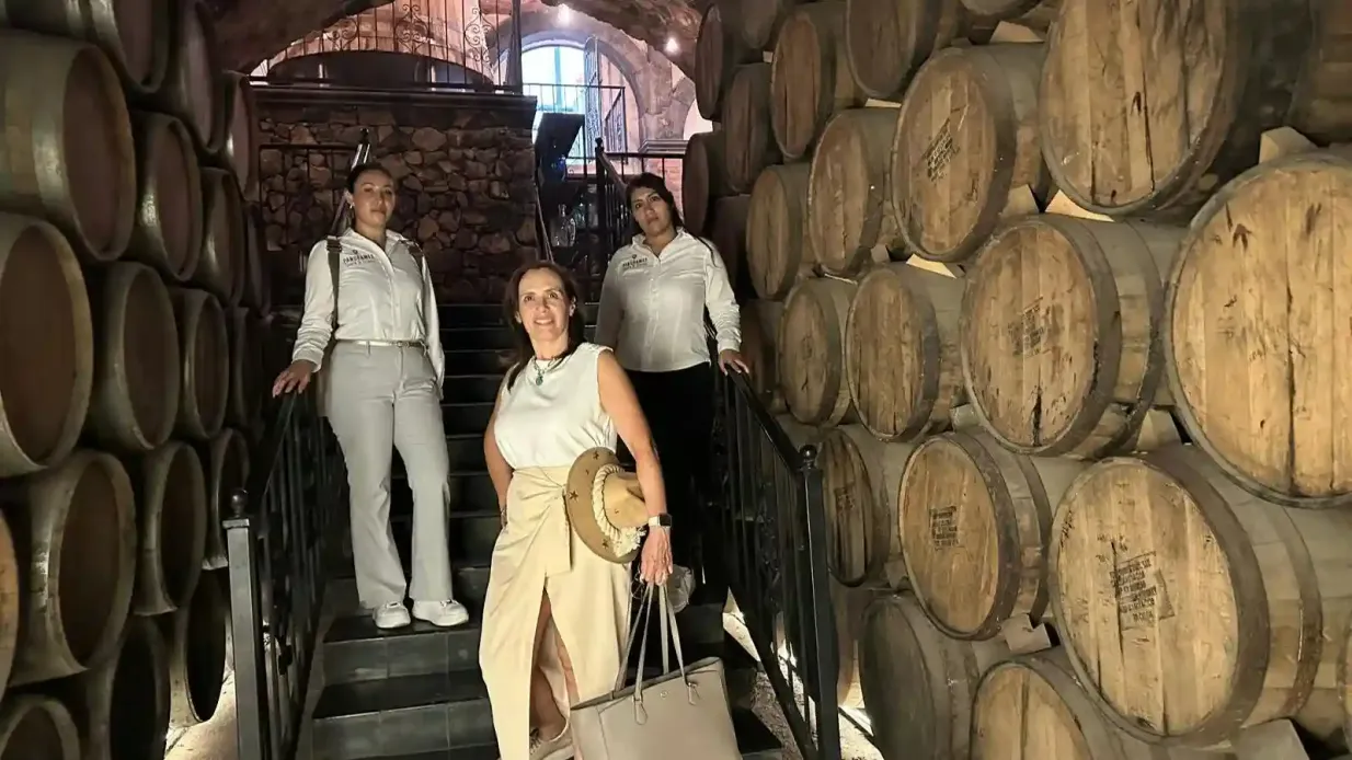 Jose Cuervo Tequila Distillery: Tour from Guadalajara Provided by OPERADORA AROZARENA