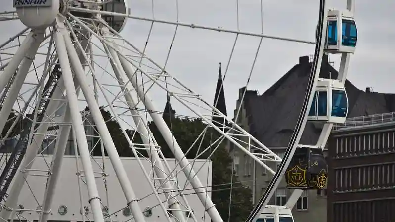Skywheel of Tallinn: MUMM VIP Experience