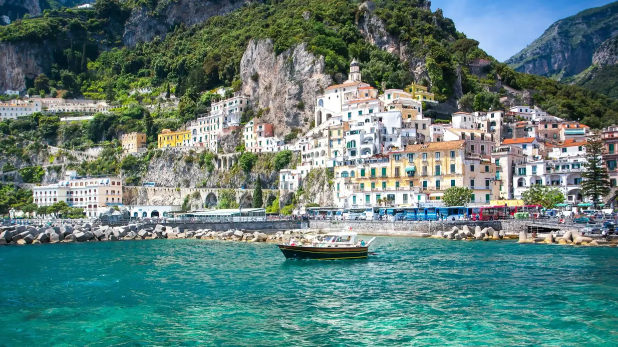 Amalfi & Positano: Tour en barco desde Sorrento Operado por Lubrense Boats