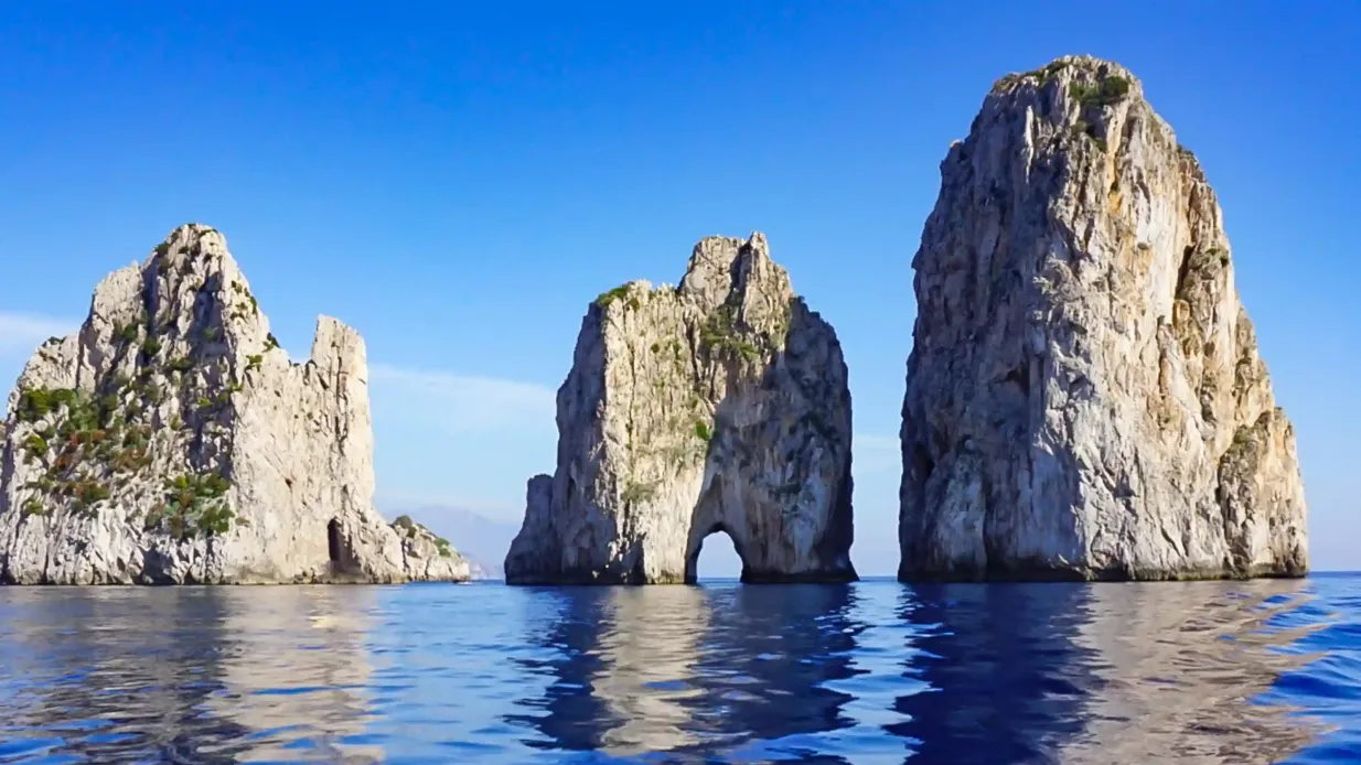 Tour dell'Isola di Capri da Sorrento Fornito da Lubrense Boats