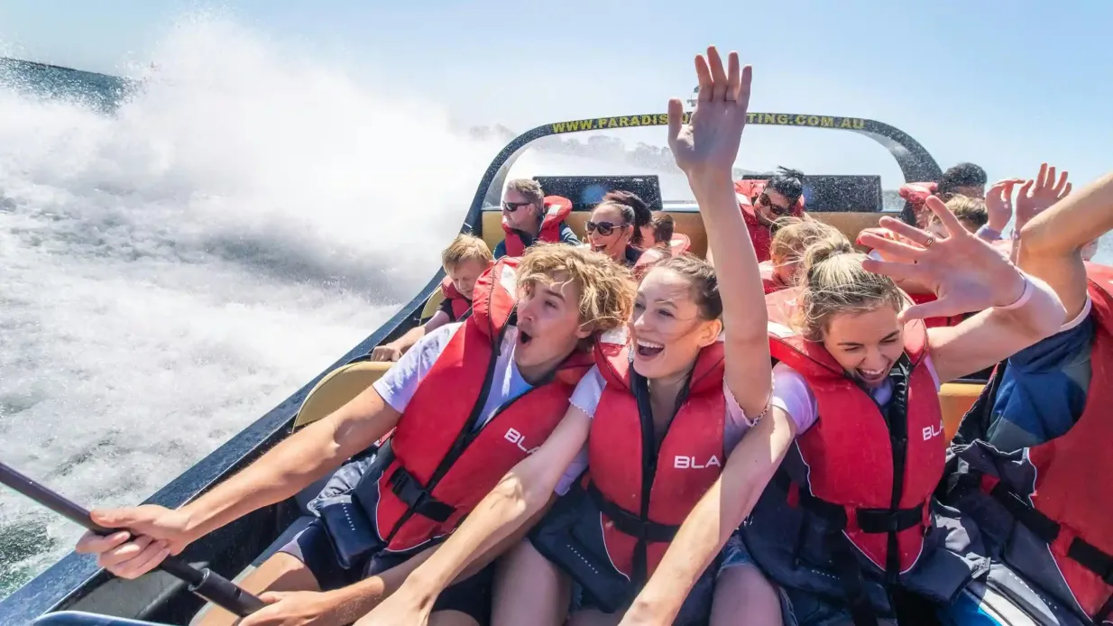 Paradise Jet Boating : 1 heure d'aventure sur l'eau Fournie par PJB MANAGEMENT PTY LTD