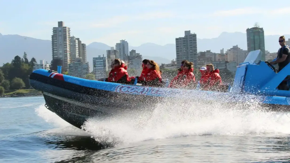 Vancouver: Bootstour durch die Stadt und die Robben Bereitgestellt von Vancouver Water Adventures
