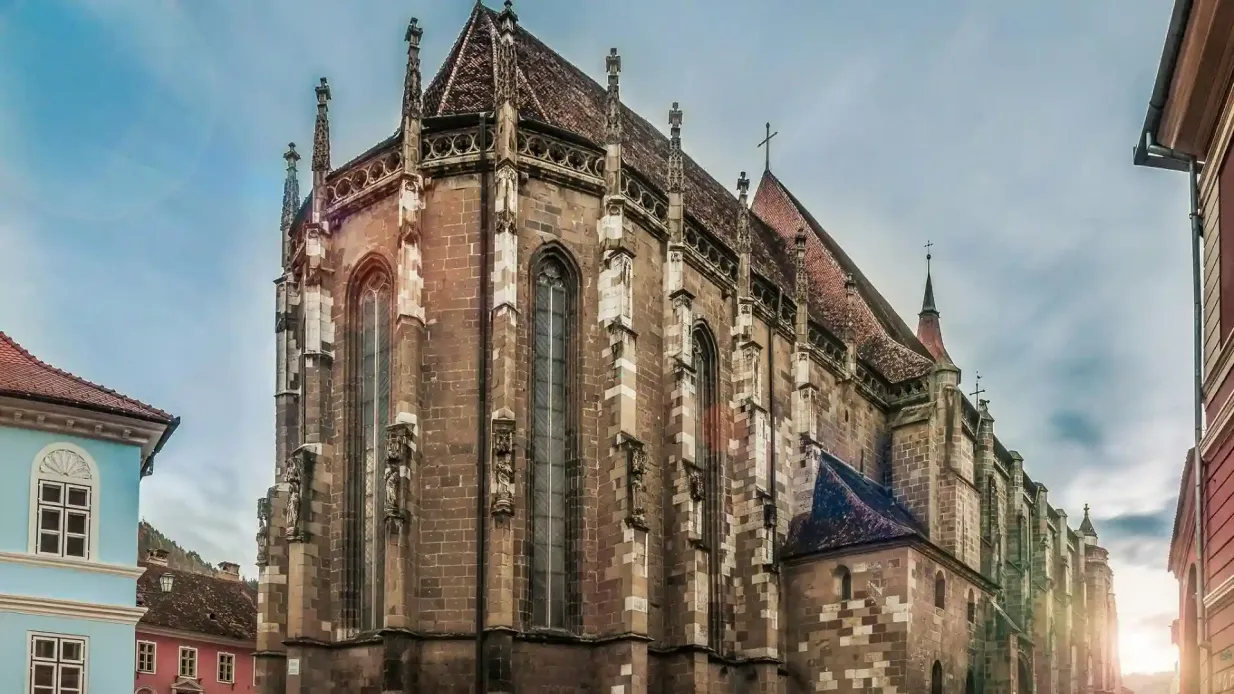 Brașov de nuit + Église noire : entrée rapide