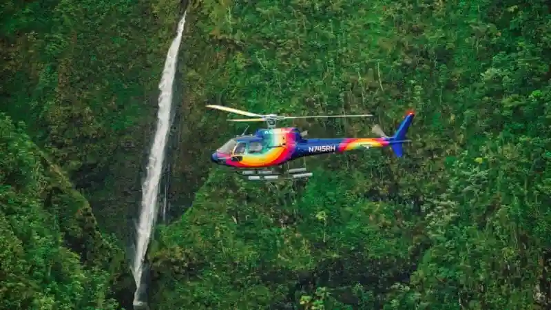 Path to Pali Passage Helicopter Flight Provided by Rainbow Helicopters
