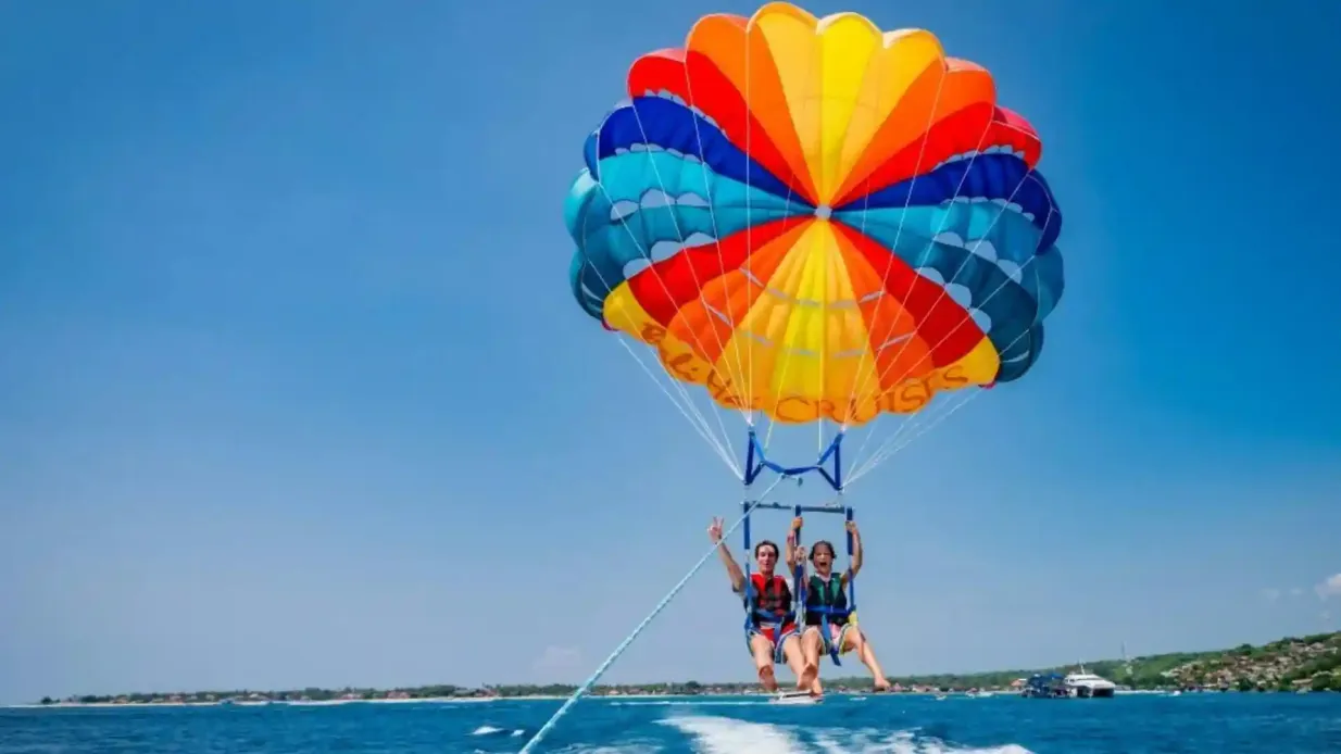 Nusa Lembongan: Paseo en barco por los arrecifes desde Bali + Comida + Esnórquel Operado por PT. BALI CRUISE NUSANTARA