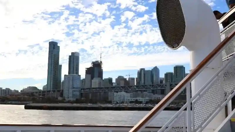 San Francisco: Dinner Cruise Provided by City Cruises West