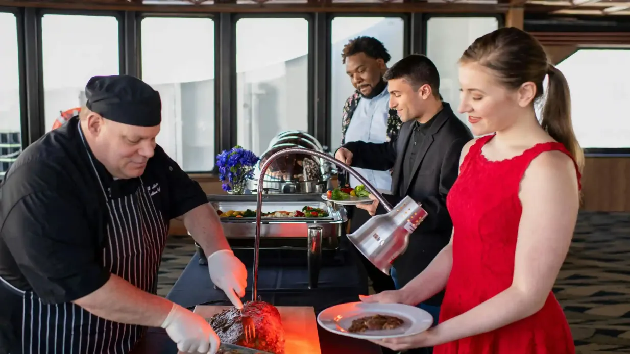 New York: Signature Dinner Cruise Provided by City Cruises East