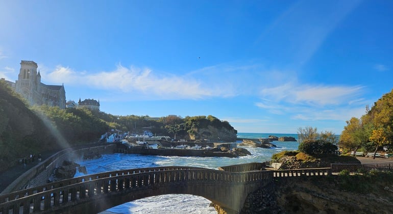 Biarritz Walking Tour from Palais to Plage
