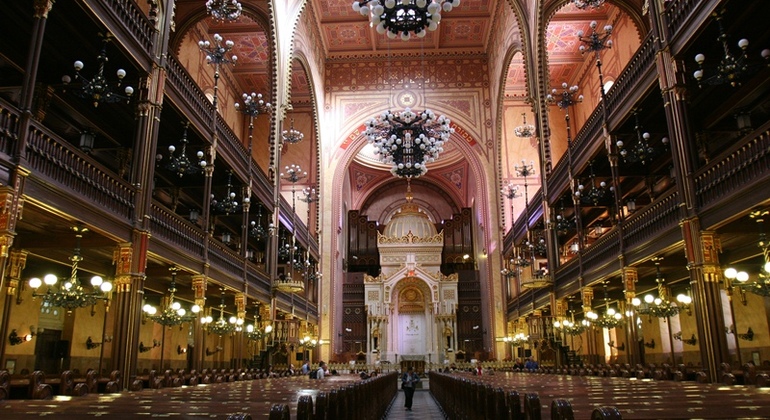 the-synagogue-triangle-private-tour-en-2