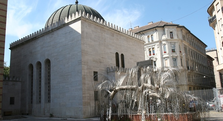 the-synagogue-triangle-private-tour-en-3