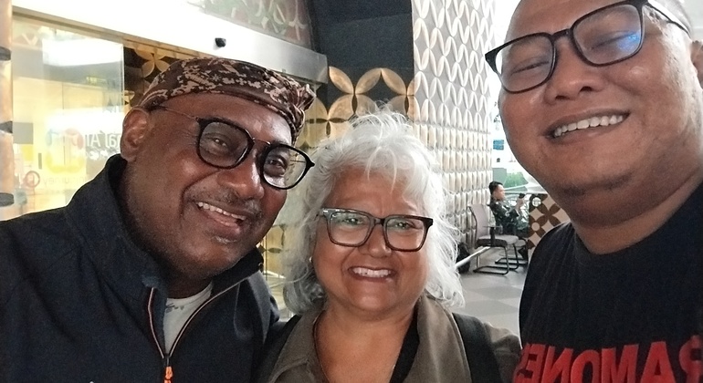 Internationaler Flughafen Yogyakarta (YIA) Shuttle  Bereitgestellt von Jefry Simanullang