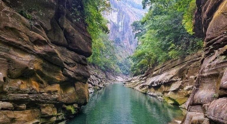 bandarban-hills-waterfalls-tribal-life-tour-en-2