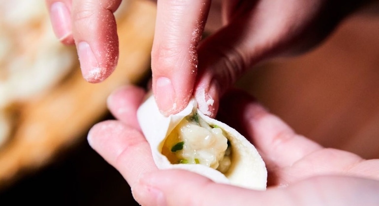 Mercado, cocina y cena: Una auténtica excursión nocturna por Hong Kong