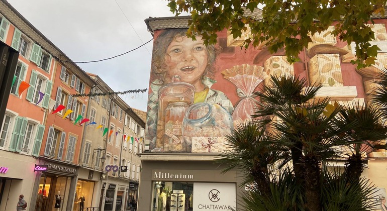 Discovering Montélimar's History and Culture with a Local Guide global.countries. &mdash; #4