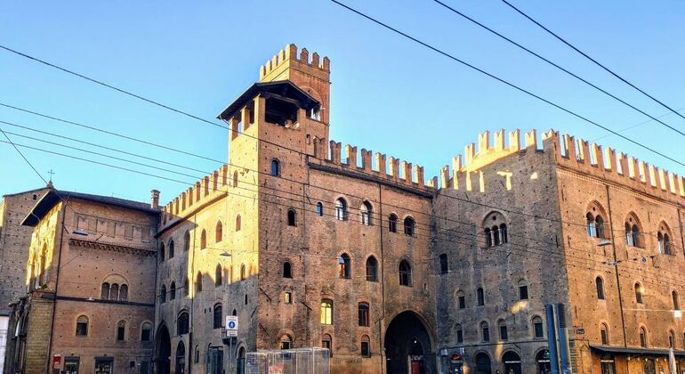 Old Town Bologna: Self-Guided Exploration Game Italy &mdash; #7