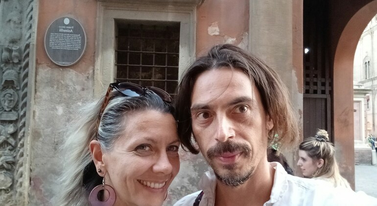 Old Town Bologna: Self-Guided Exploration Game Italy &mdash; #10