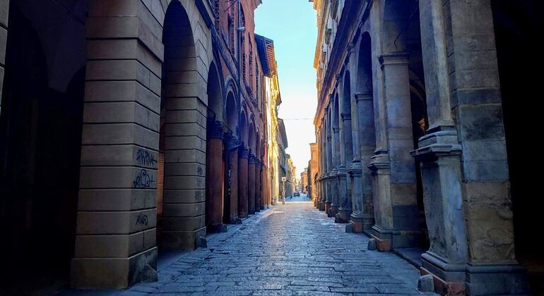 Old Town Bologna: Self-Guided Exploration Game Italy &mdash; #11