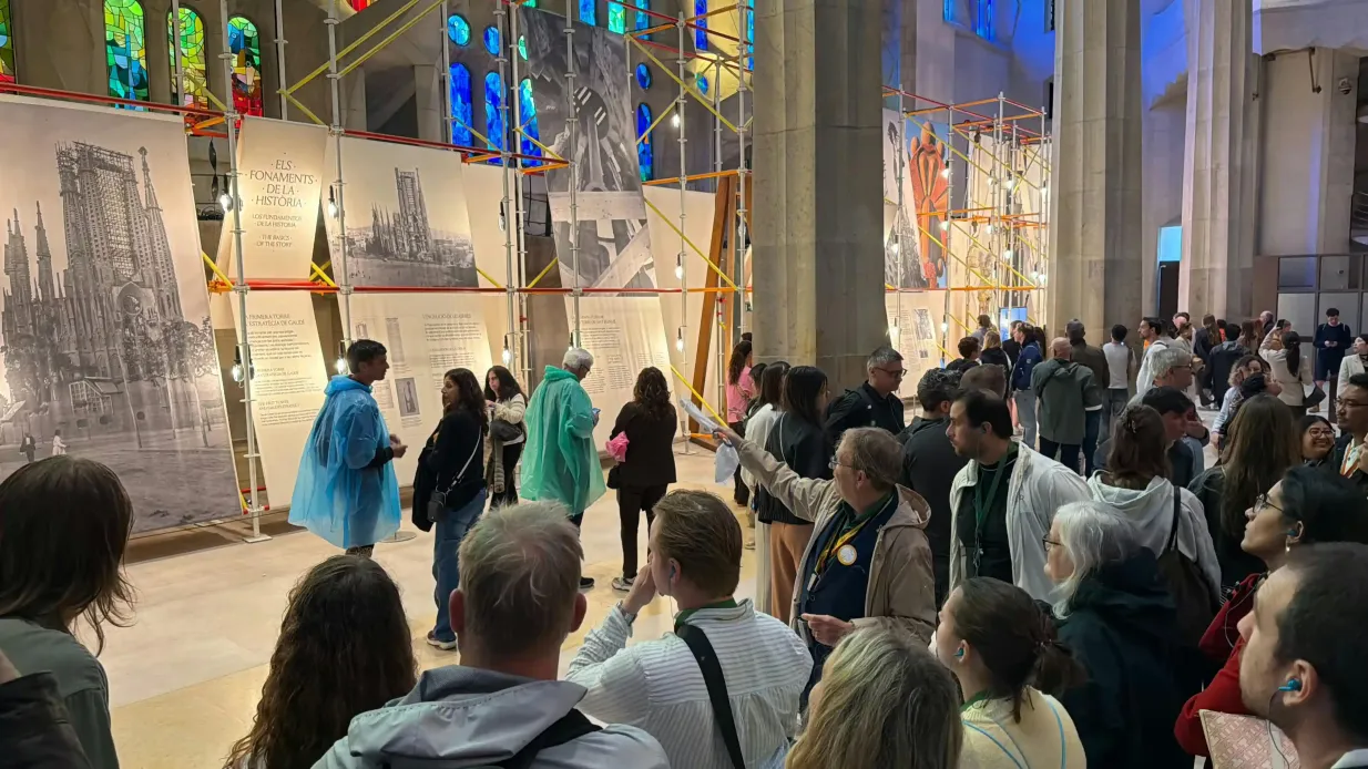 Sagrada Familia: Entrada sin colas + Tour guiado para grupos reducidos