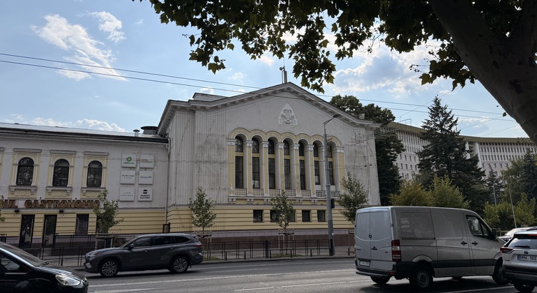 chisinau-city-center-walking-tour-es-4