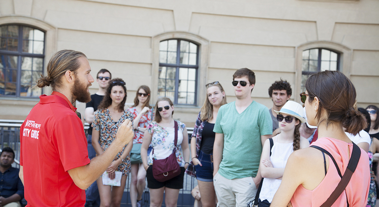 the-original-free-tour-of-berlin-es-14