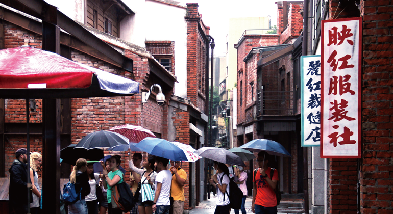 Passeio histórico a pé gratuito em Taipei Organizado por Like It Formosa