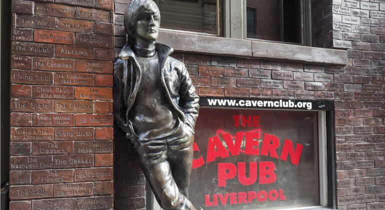 legends-of-liverpool-self-guided-exploration-game-es-3