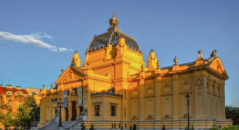 Springen Sie in Zagreb Free Tour: Geschichten, Geheimnisse und verborgene Juwelen Kroatien &mdash; #2