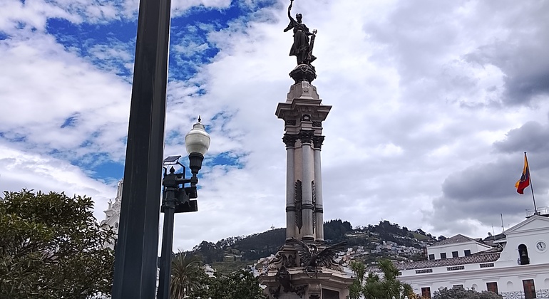 Quito Old Town Walking Free Tour Provided by Francisco Narvaez