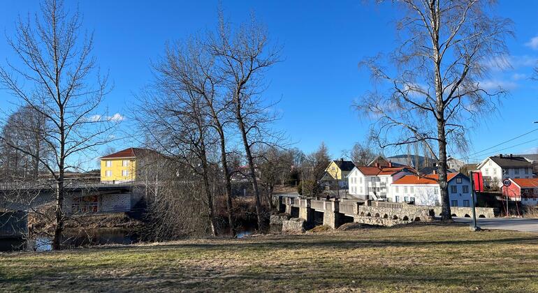 Passeio histórico de Eidsvoll em bicicleta eléctrica global.countries. &mdash; #12