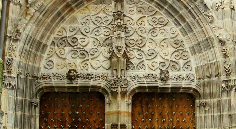 Bilbao Free Tour: Historia & Leyendas de Siete Calles Operado por Belen