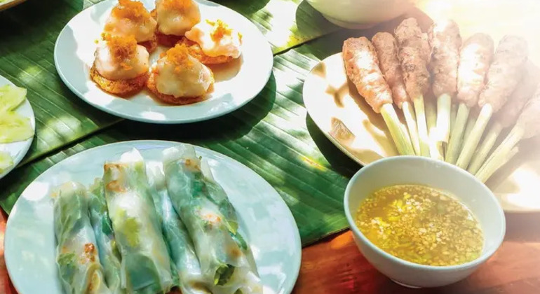 authentic-taste-hue-food-tour-by-locals-es-8