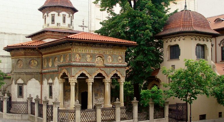 Relaxed Free Tour of Calea Victoriei Romania &mdash; #8