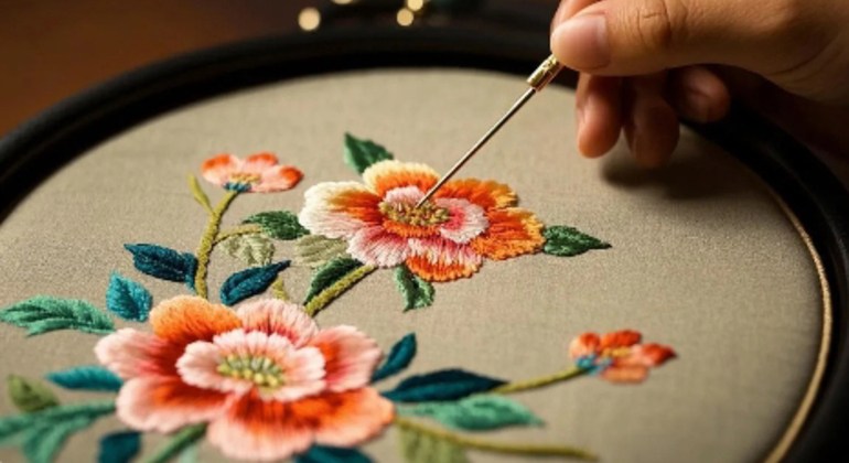 Hands-On Heritage Tour: Make Your Own Chinese Craft Provided by Ella