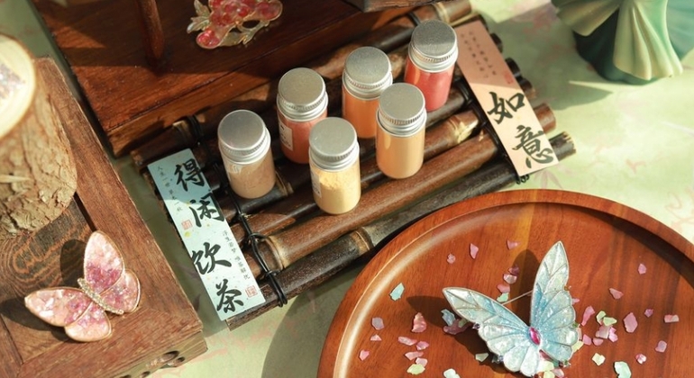 Hands-On Heritage Tour: Make Your Own Chinese Craft China &mdash; #24