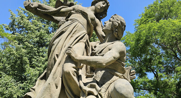 free-tour-of-vysehrad-with-czech-founding-myths-and-a-costumed-guide-es-4