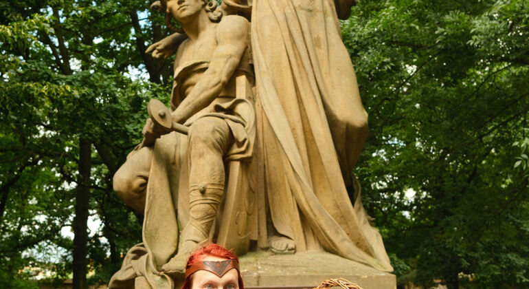 free-tour-of-vysehrad-with-czech-founding-myths-and-a-costumed-guide-es-22