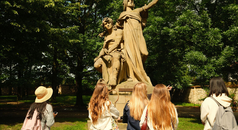 free-tour-of-vysehrad-with-czech-founding-myths-and-a-costumed-guide-es-23