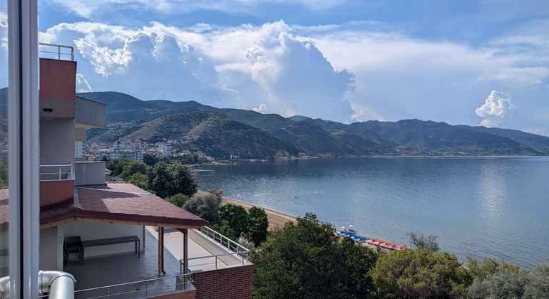 walking-tour-around-pogradec-lake-ohrids-quiet-lakeside-wonder-es-6