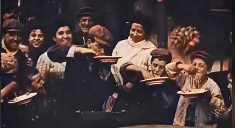 Quartieri Spagnoli & Barrio Pallonetto: The Origin of Naples Italy &mdash; #5
