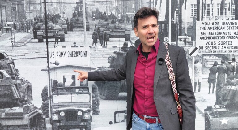 Tour a Berlino Est: il Muro, la DDR e la Guerra Fredda Fornito da Days Together UG