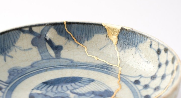 Tóquio: Oficina de reparação de ouro japonês Kintsugi em Shinjuku Japão &mdash; #6