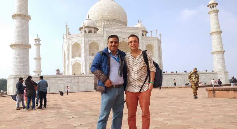 Taj Mahal Sunrise Tour India &mdash; #9