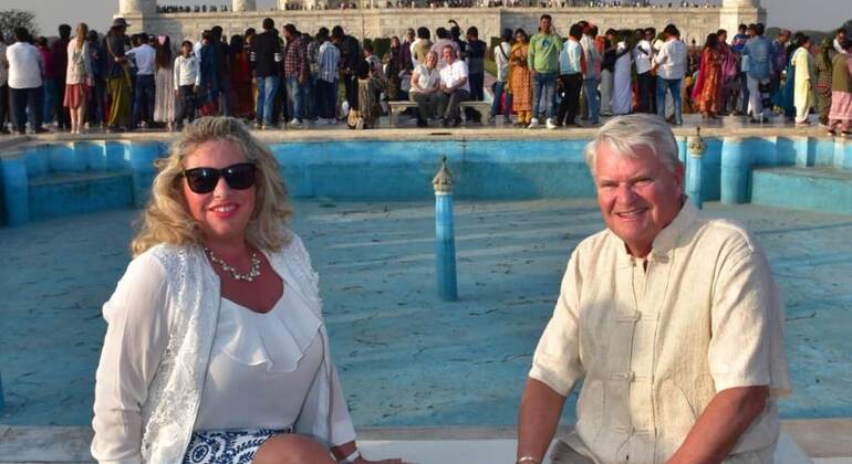 Taj Mahal Sunrise Tour India &mdash; #13