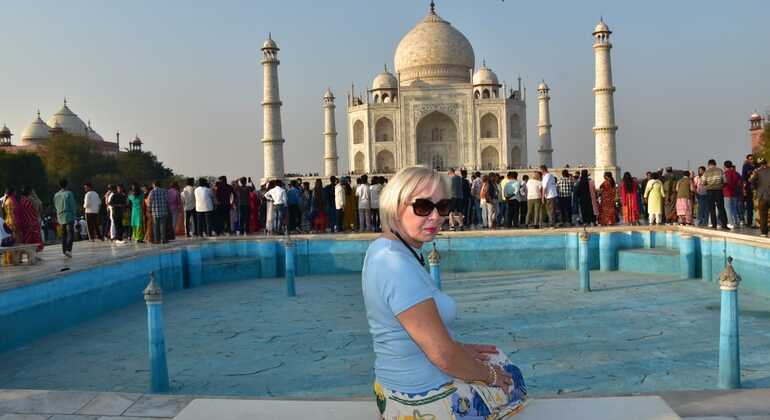 Taj Mahal Sunrise Tour India &mdash; #18