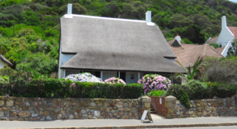false-bay-walking-tour-en-3